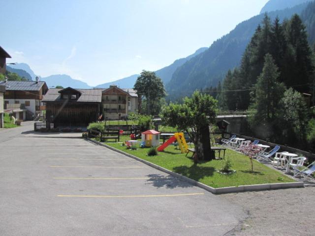 Albergo Genzianella Rocca Pietore Esterno foto